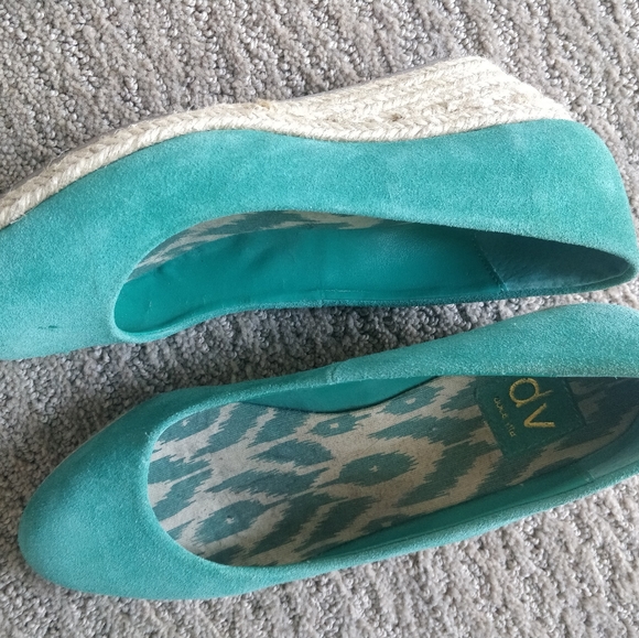 Dolce Vita Espadrilles, Size 6 - Picture 2 of 4